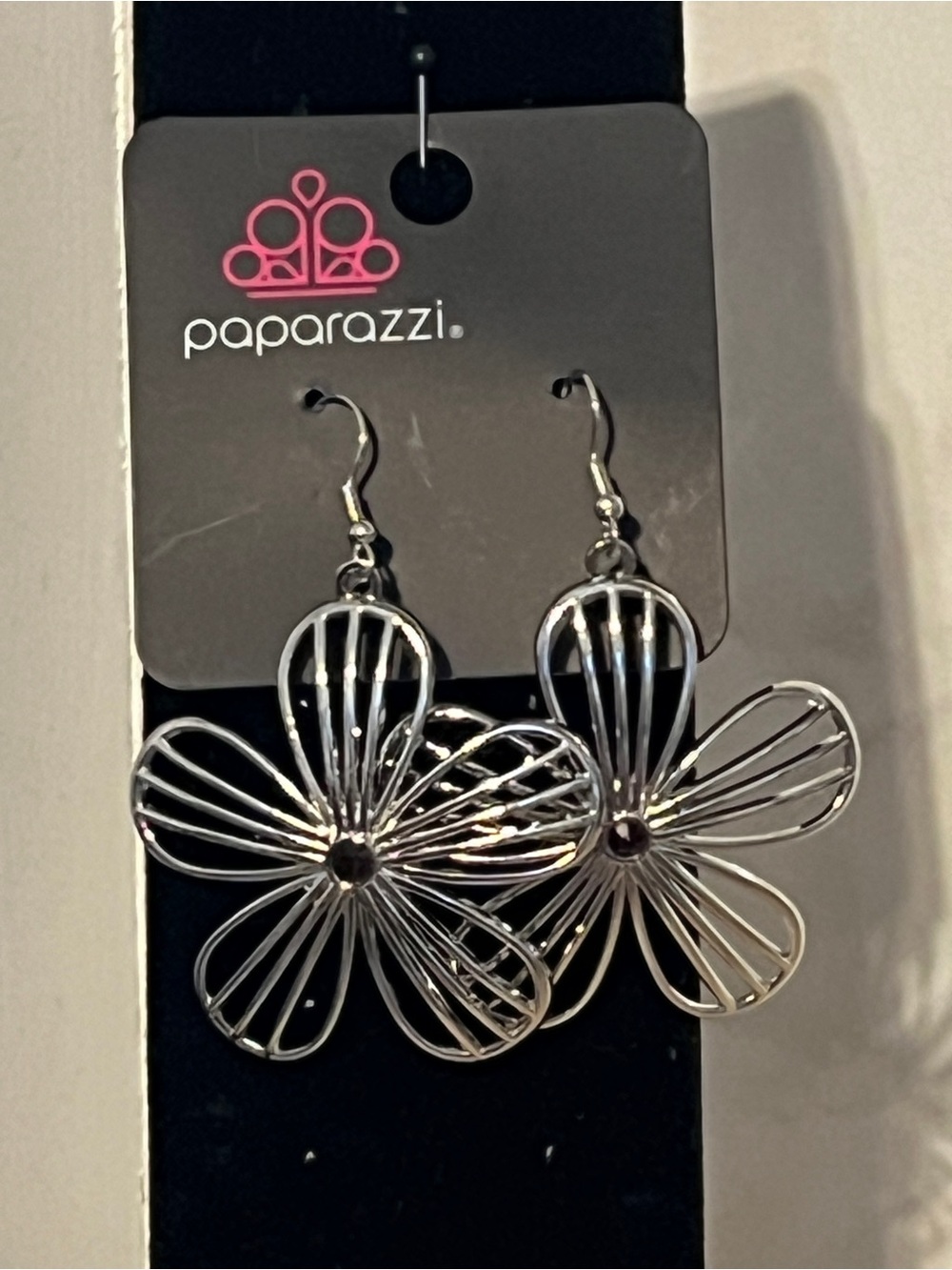 Paparazzi Silver Wire Flower With Deep Purple Center Stone Dangle Earrings
